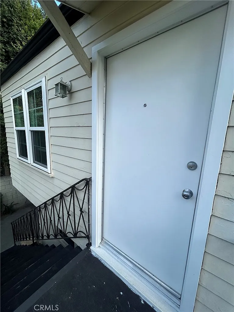 1 bed, 660 sqft, $2,100 — Photo 3