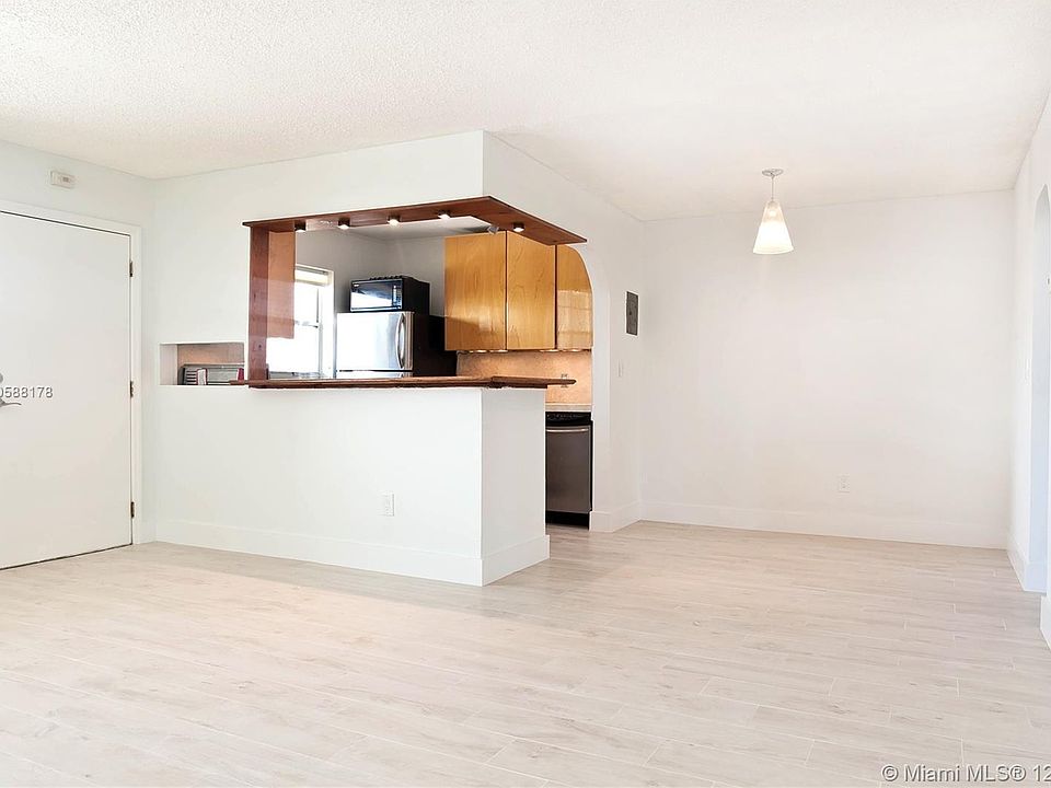 1st image of 631 Jefferson Ave APT 504