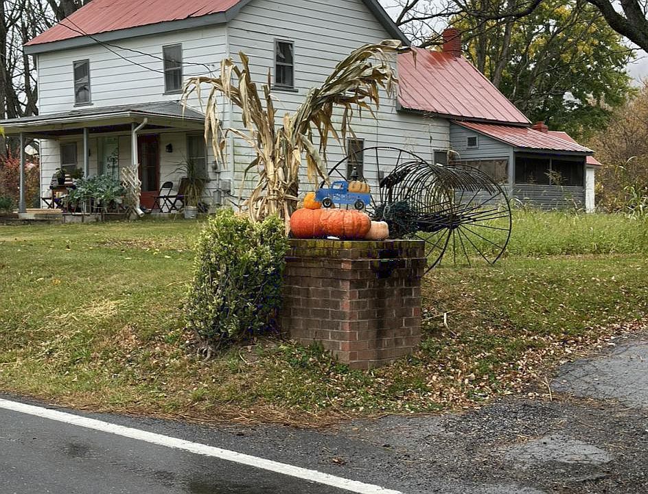 1st image of 4659 Poor House Rd