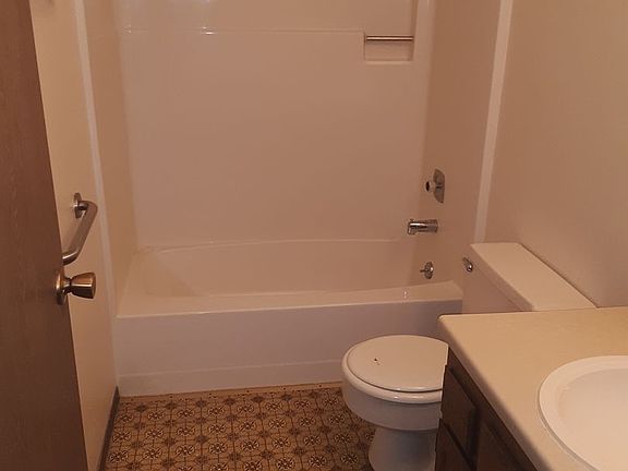 5th image of 6751 Hollister Cir #6751