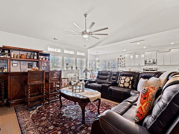 4th image of 274 Augusta Green Way