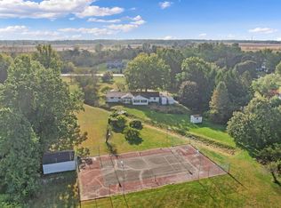 14359 S Dixie Hwy, Monroe, MI 48161