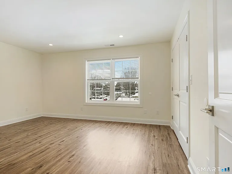 2 Beacon Sq #5 — Photo 20