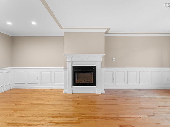 4th image of 24 Rosehurst Close