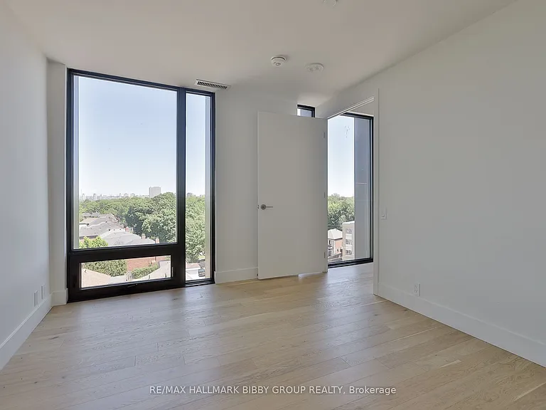1414 Bayview Ave #605 — Photo 21