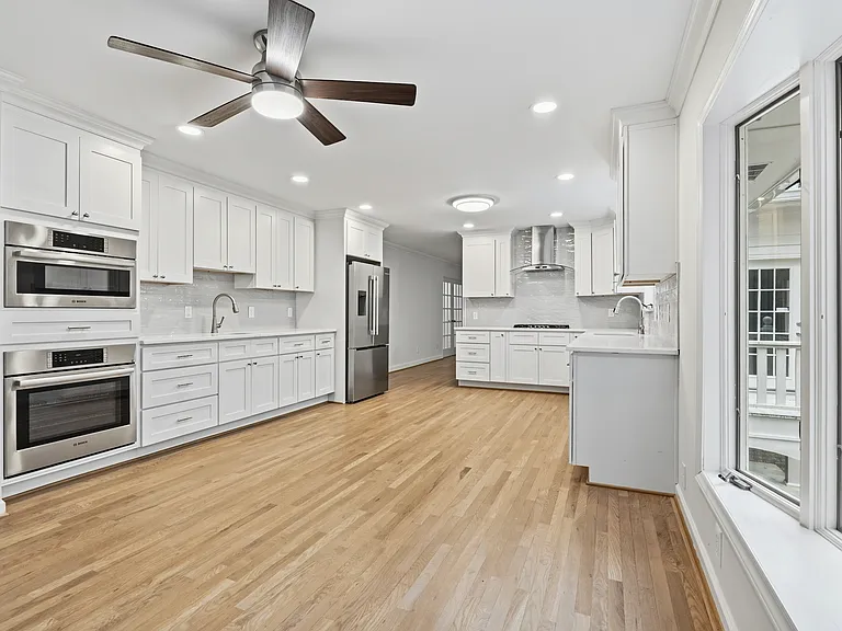 1504 Homestead Rd — Photo 28