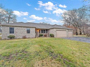 11363 Woodside Dr, Demotte, IN 46310