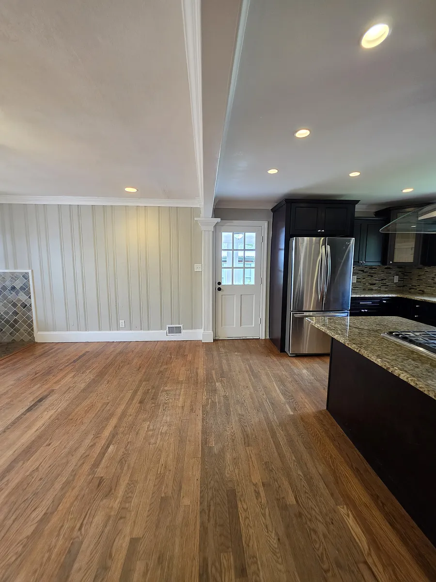 Building Photo - 2164 Pawnee Dr SE