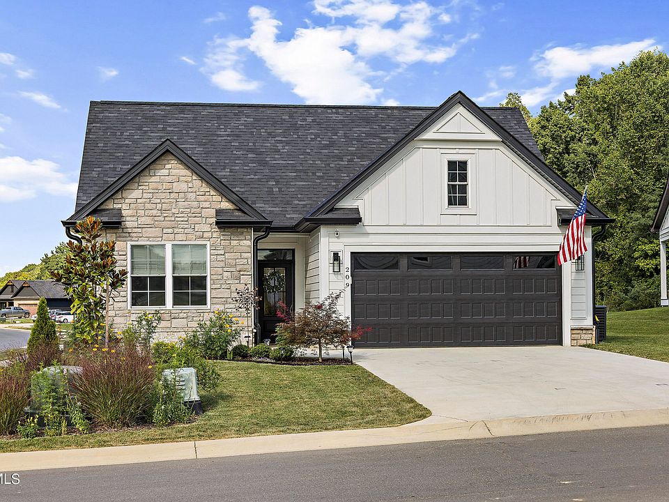 1st image of 209 Winston Pl