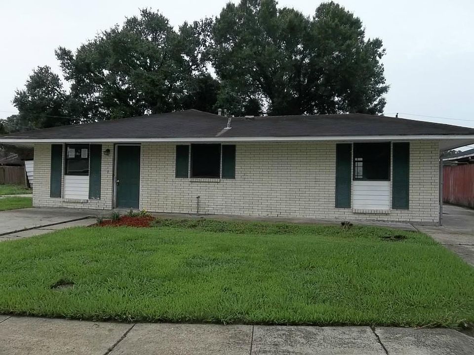 1st image of 137 Helen Dr