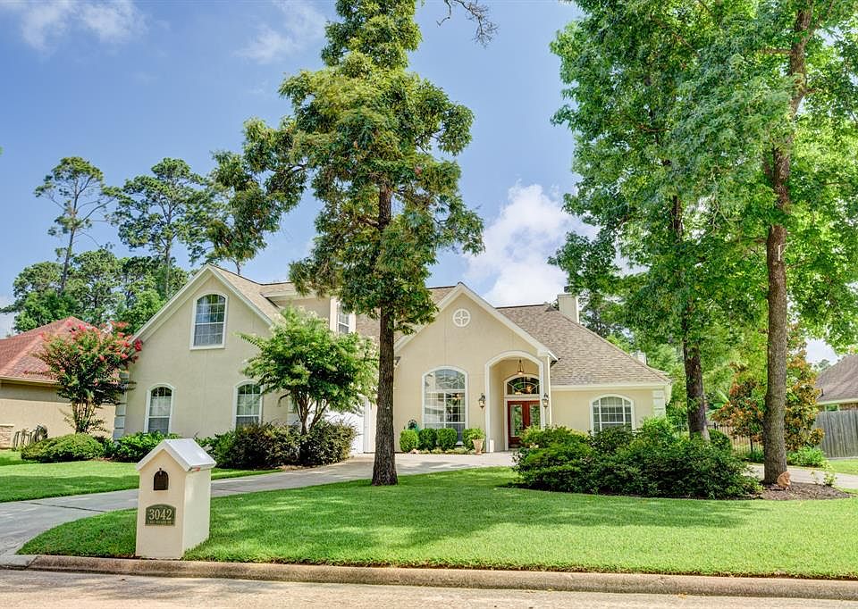 1st image of 3042 Lake Island Dr