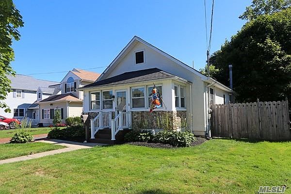 1st image of 187 Maple Ave