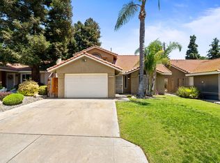 8840 N Barton Ave, Fresno, CA 93720