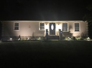 47 Prospect Ave, Smithtown, NY 11787