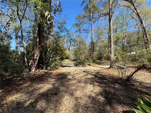 707 Copal St, Mandeville, LA 70448