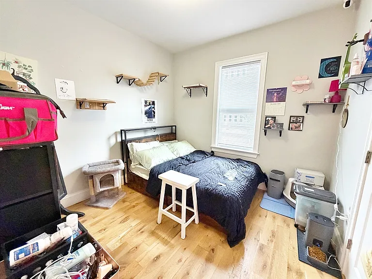 220 Bremen St #1 — Photo 8