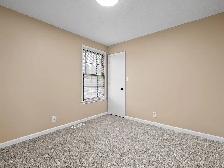 619 Ranch Hill Dr — Photo 24