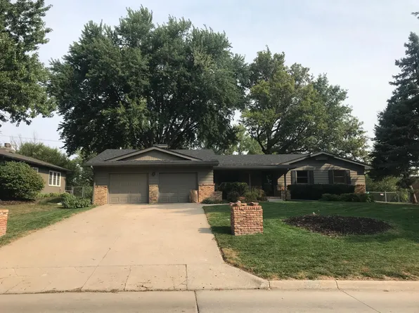 10816 Fowler Ave, Omaha, NE 68164