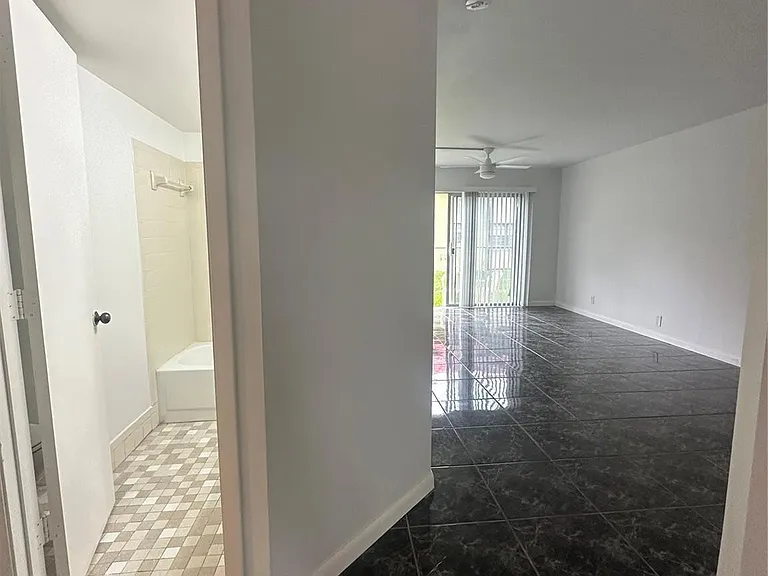 3212 NW 103rd Ter #107-B — Photo 10