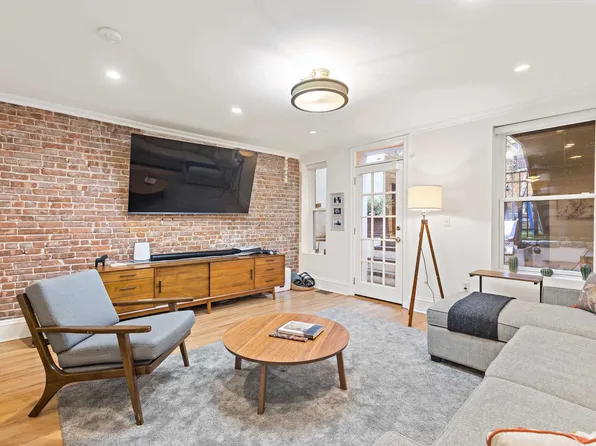 1111 Bloomfield Street image 28 of 36