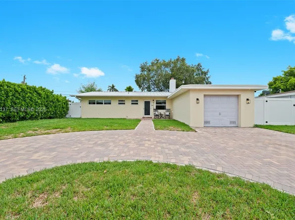 9620 Jamaica Dr, Cutler Bay, FL 33189