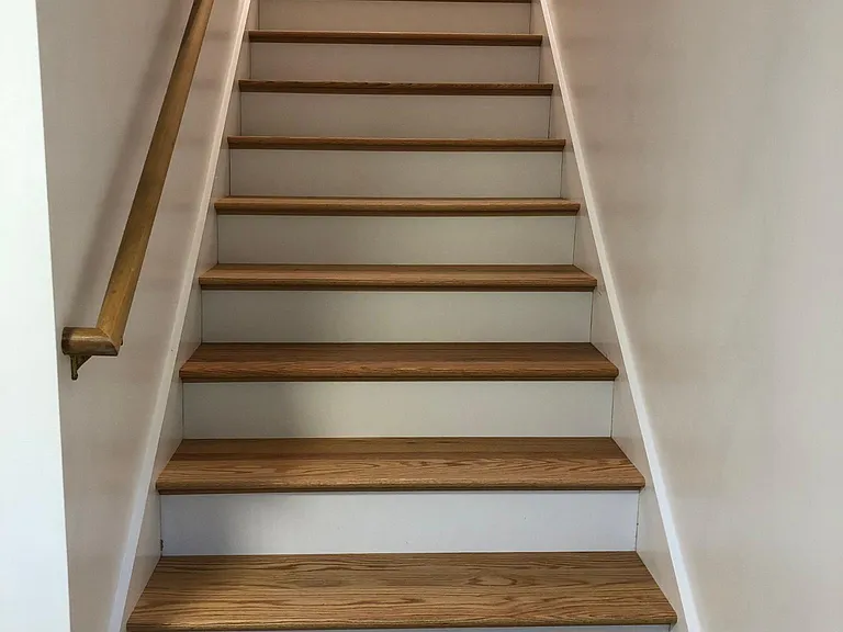 18 Russell Pl — Photo 36