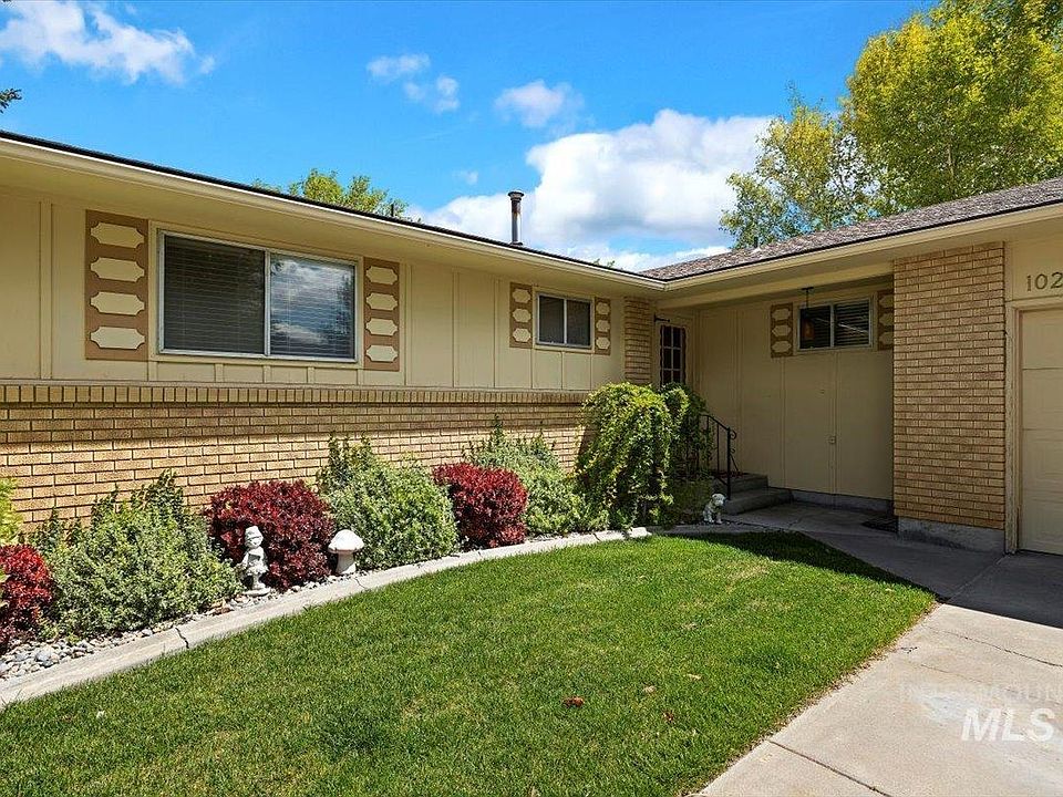 1st image of 1028 Lakewood Dr