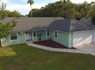 12132 Roundham Ln N, Jacksonville, FL 32225