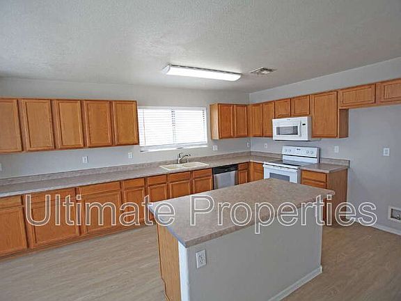 4th image of 12885 N Tonya St