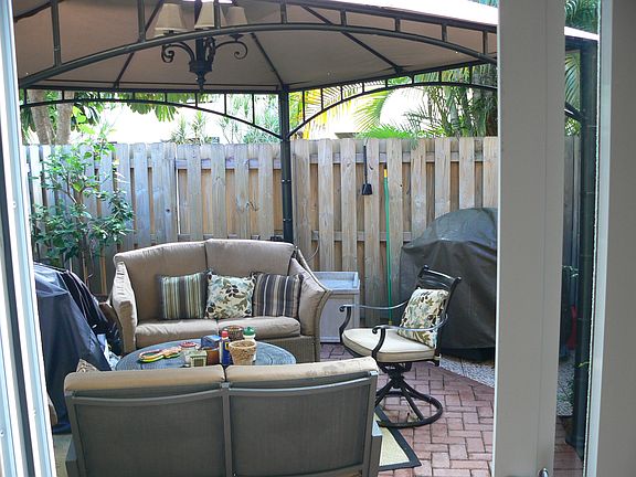 5th image of 307 City View Dr #307