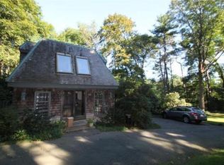 107 Beacon St, Marblehead, MA 01945