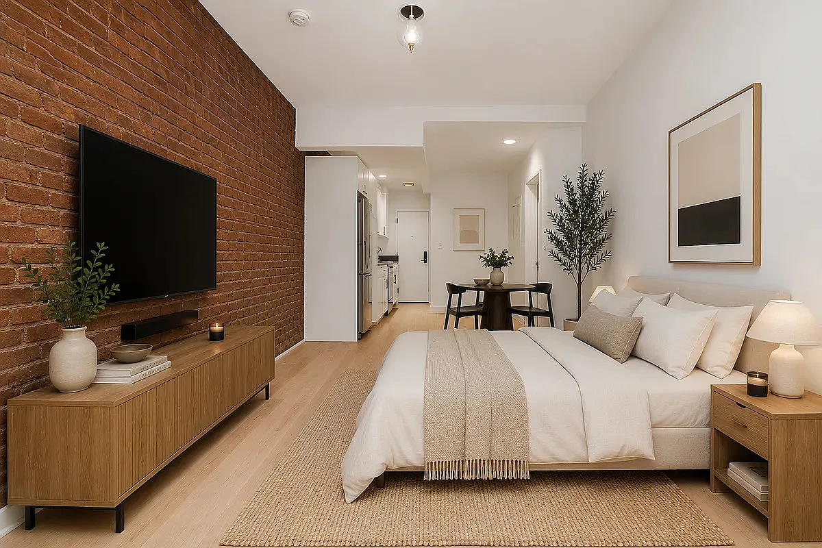 318 West 14th Street — Photo 2