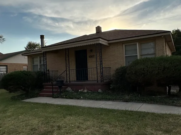 1307 McKinley St, Great Bend, KS 67530