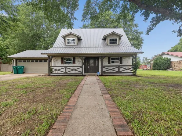 208 Meadow Dr, New Boston, TX 75570