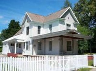 27 Willow St, Hudson Falls, NY 12839