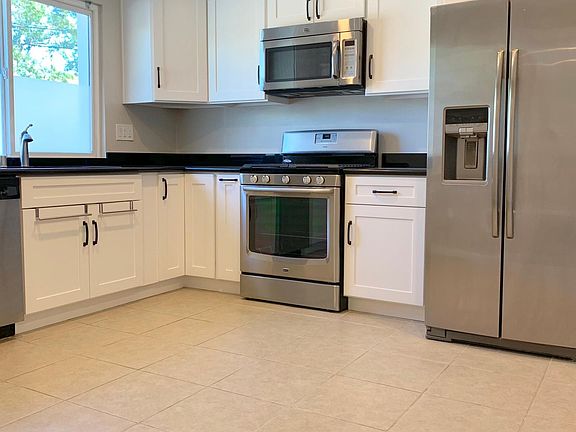 4th image of 13192 Kevin St