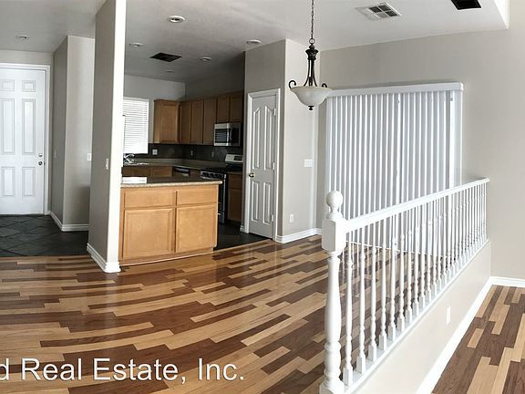 5th image of 1557 Tillman Falls Ave