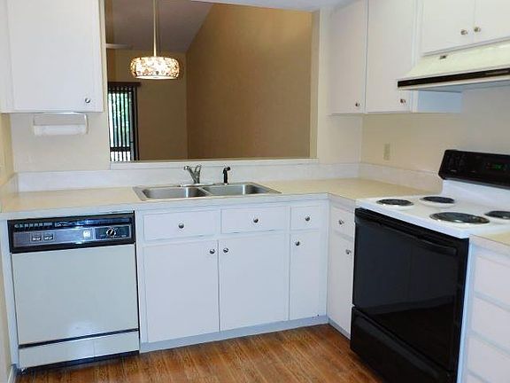 4th image of 4035 NW 23rd Cir