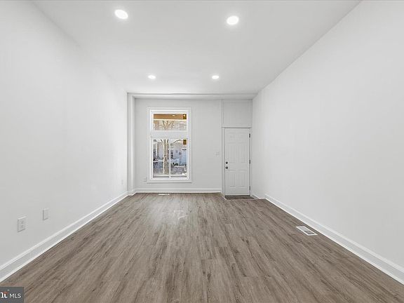 5th image of 1628 Normal Ave