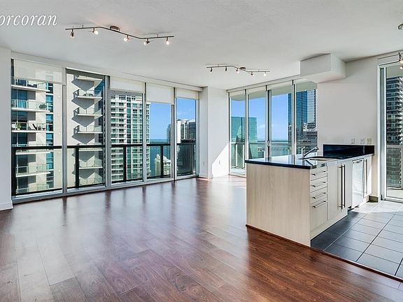3rd image of 1111 SW 1st Ave Ph 4019