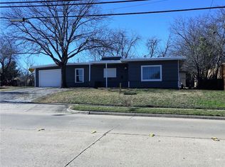 741 N Cowan Ave, Lewisville, TX 75057