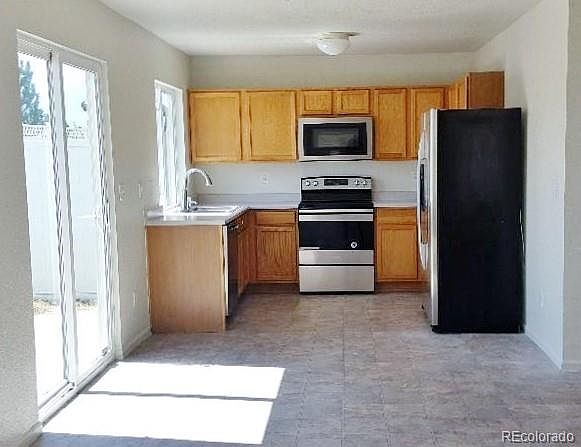 1st image of 18670 E 40th Pl
