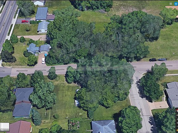 4th image of 2230 Edgewood Ln