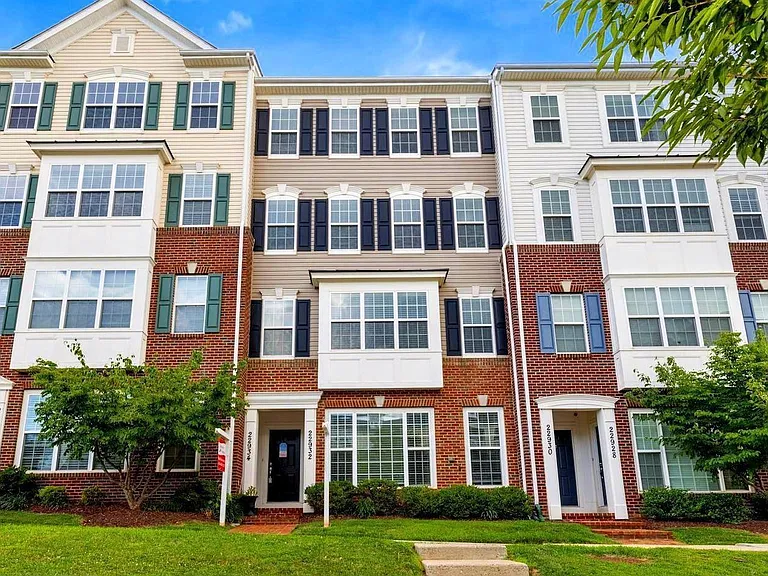 22934 Arora Hills Dr — Photo 1