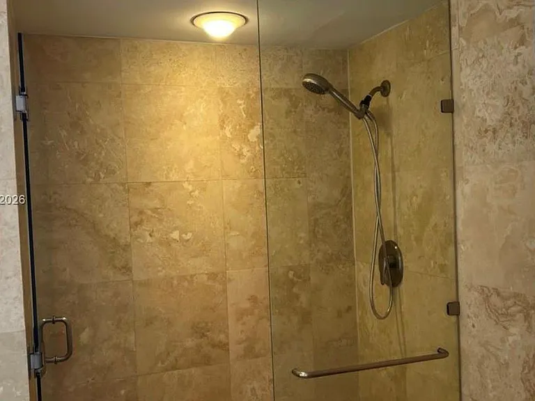 9159 SW 77th Ave #101 — Photo 6