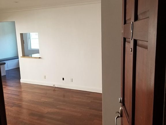 2nd image of 11822 Gorham Ave APT 9