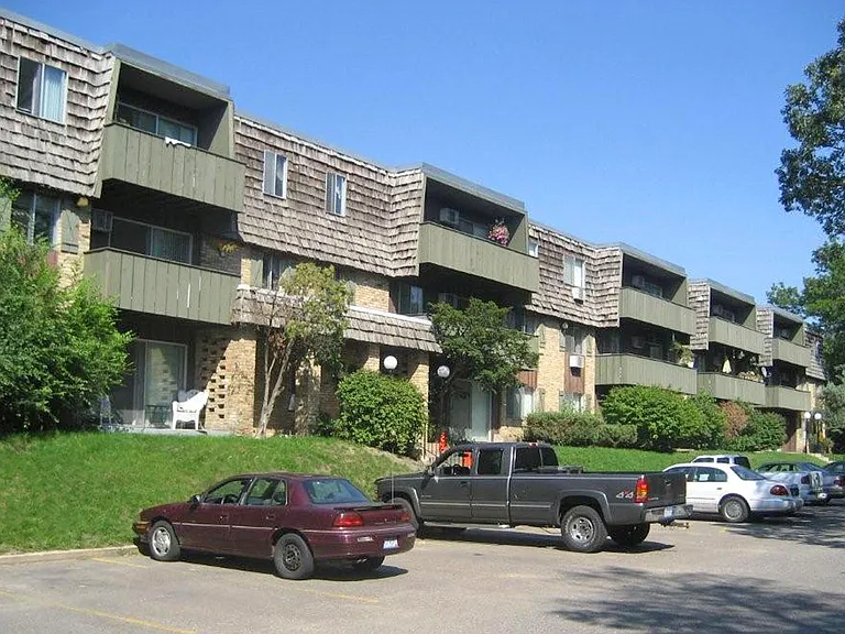 Victoria Flats Roseville — Photo 32