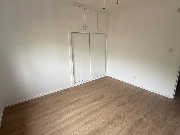 500 E Washington Blvd #9 — Photo 5