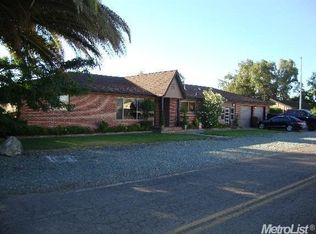 17142 Fox Rd, Lodi, CA 95240