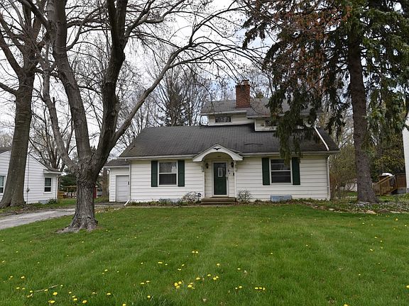 2nd image of 1931 Hawthorne Ave